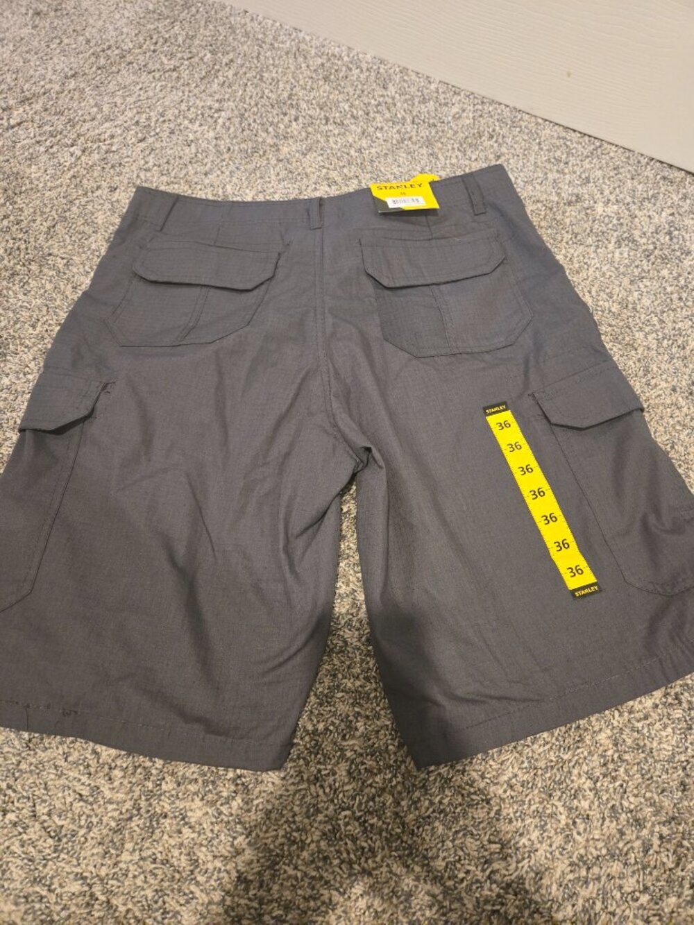 NWT Stanley Gray Cargo Shorts 36 - Picture 3 of 3